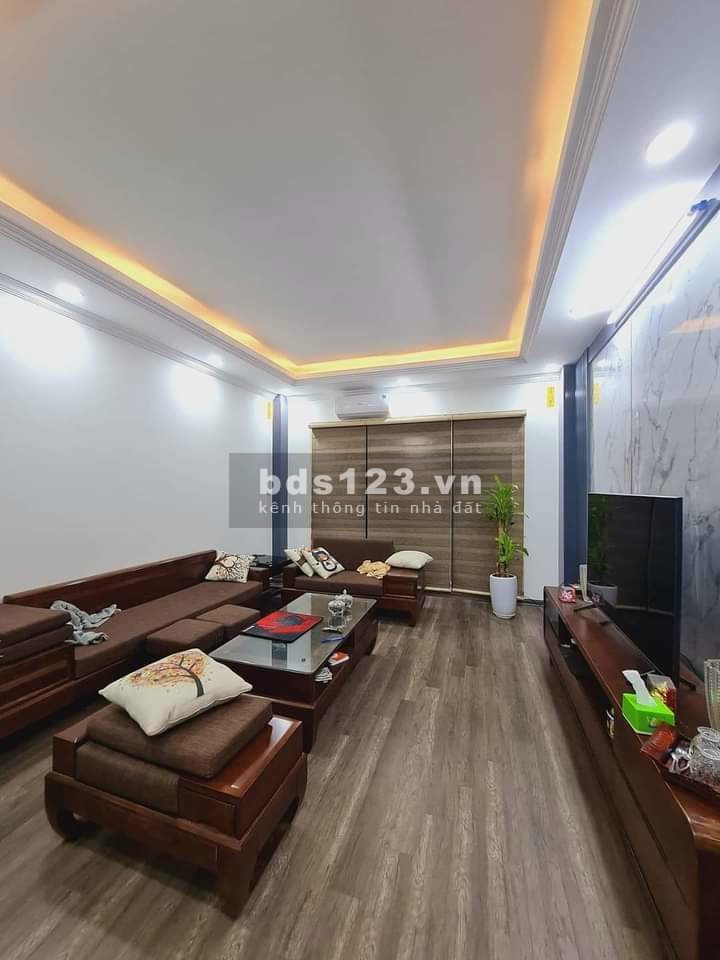 Chính chủ cần bán nhà Đẹp, Giá Hời Tại Quận Hoàng Mai tặng nội thất, lh 0913520407
