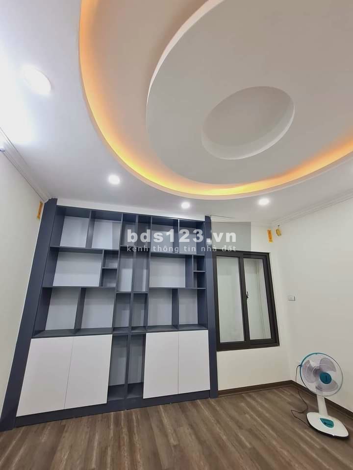 Chính chủ cần bán nhà Đẹp, Giá Hời Tại Quận Hoàng Mai tặng nội thất, lh 0913520407