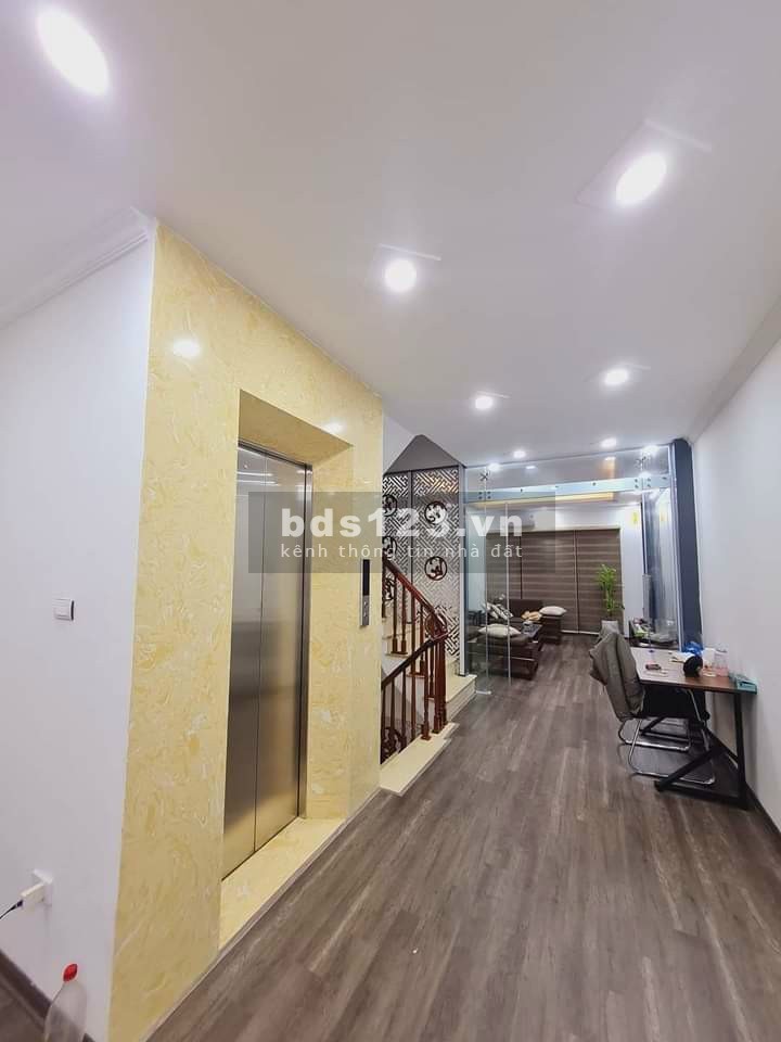 Chính chủ cần bán nhà Đẹp, Giá Hời Tại Quận Hoàng Mai tặng nội thất, lh 0913520407