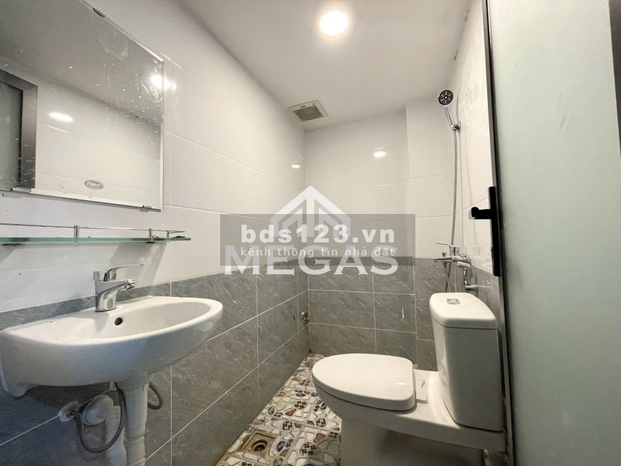 Căn hộ ban công Duplex cửa sổ đủ nội thất Quận 10 ĐH Bách Khoa Hulfit Vạn Hạnh Mall BV 115