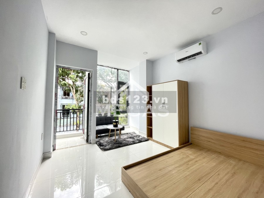 Căn hộ ban công Duplex cửa sổ đủ nội thất Quận 10 ĐH Bách Khoa Hulfit Vạn Hạnh Mall BV 115