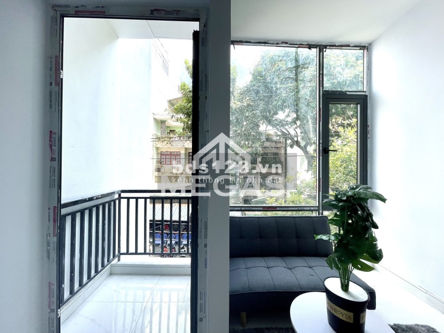 Căn hộ ban công Duplex cửa sổ đủ nội thất Quận 10 ĐH Bách Khoa Hulfit Vạn Hạnh Mall BV 115