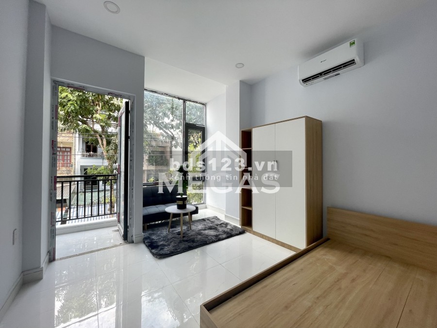 Căn hộ ban công Duplex cửa sổ đủ nội thất Quận 10 ĐH Bách Khoa Hulfit Vạn Hạnh Mall BV 115