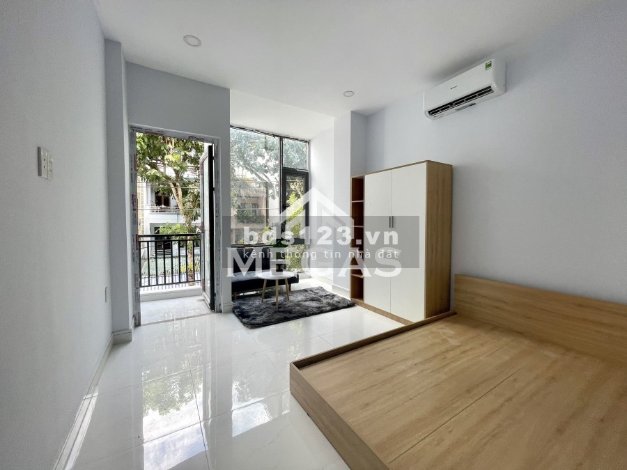 Căn hộ ban công Duplex cửa sổ đủ nội thất Quận 10 ĐH Bách Khoa Hulfit Vạn Hạnh Mall BV 115