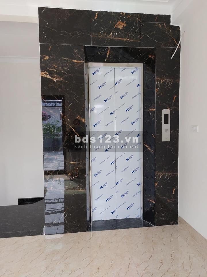 Bán nhà riêng phường Gia Thụy ô tô tránh lô góc thoáng mát…