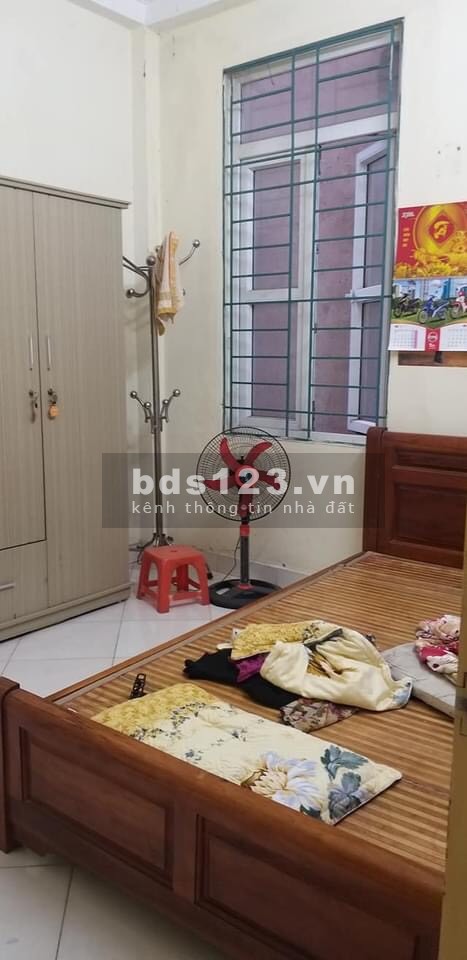 Bán nhà phố Vũ Tông Phan, diện tích sử dụng 40m2, 5 tầng, giá bán chỉ 4 tỷ, mặt tiền cực rộng