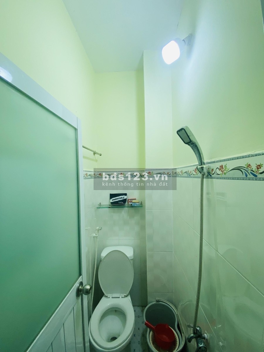 Bán nhà 1 sẹc, Hương lộ 2, Bình Tân, 4 tầng, 4 PN, 4 WC, 27m2, mới đẹp vào ở ngay, chỉ 2.3 tỷ