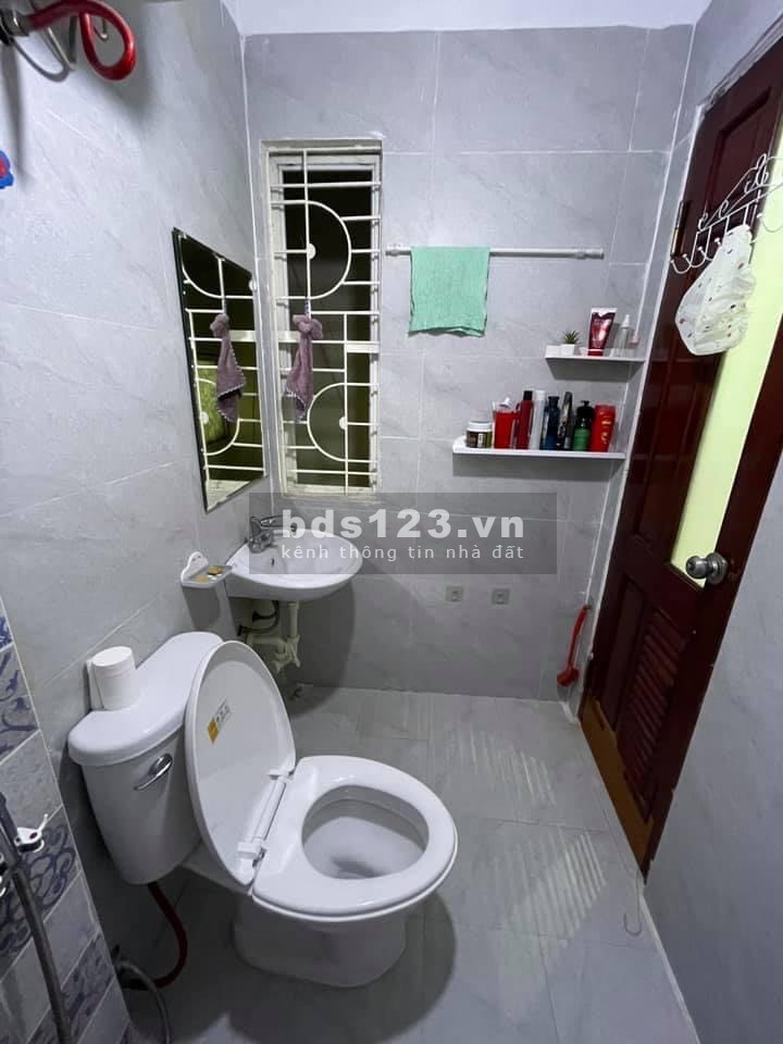 Bán căn hộ Triều Khúc-Thanh Xuân dt 44m2 giá 1,1 tỷ, mặt ngõ rộng tặng nội thất sang xịn