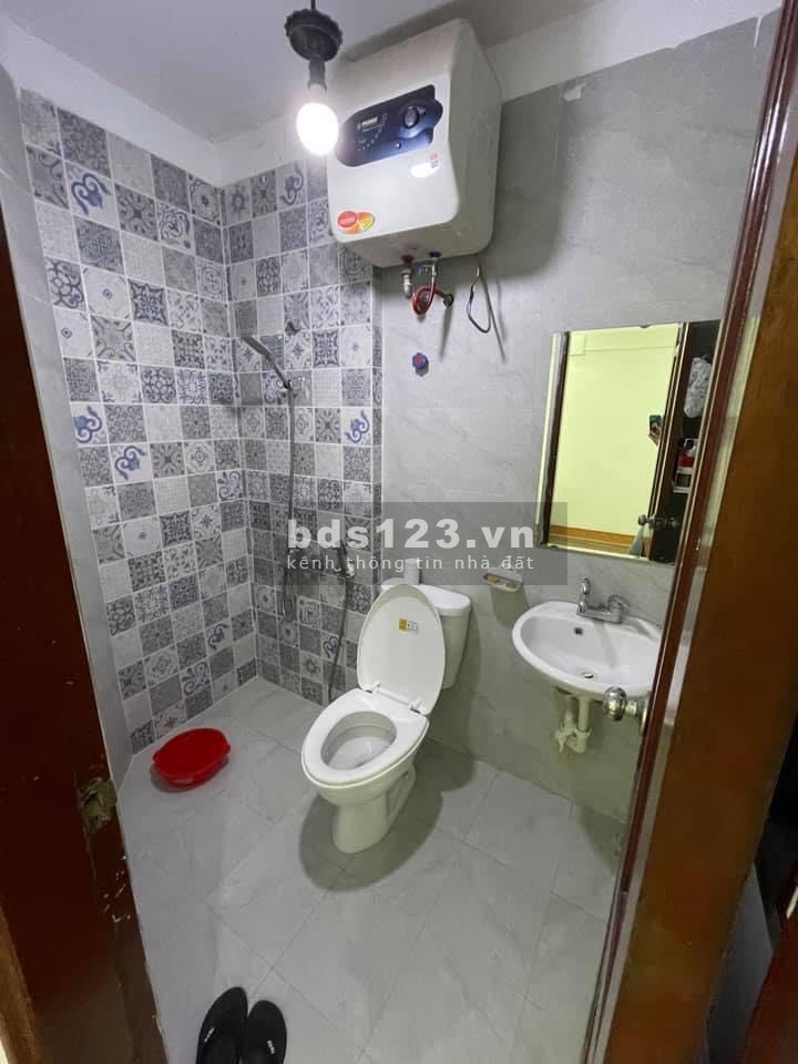 Bán căn hộ Triều Khúc-Thanh Xuân dt 44m2 giá 1,1 tỷ, mặt ngõ rộng tặng nội thất sang xịn