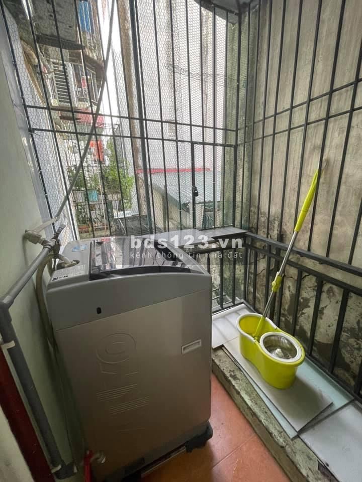Bán căn hộ Triều Khúc-Thanh Xuân dt 44m2 giá 1,1 tỷ, mặt ngõ rộng tặng nội thất sang xịn