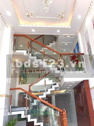 Bán nhà mới hẻm xe tải 10m khu vực Bình Tân, giá bán nhỉnh 6 tỷ, sổ đỏ nở hậu trao tận tay