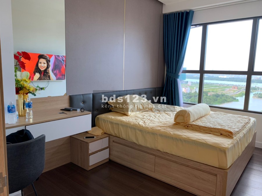 Bán căn hộ 2PN-1WC The Sun Avenue nội thất đẹp, view sông thoáng mát