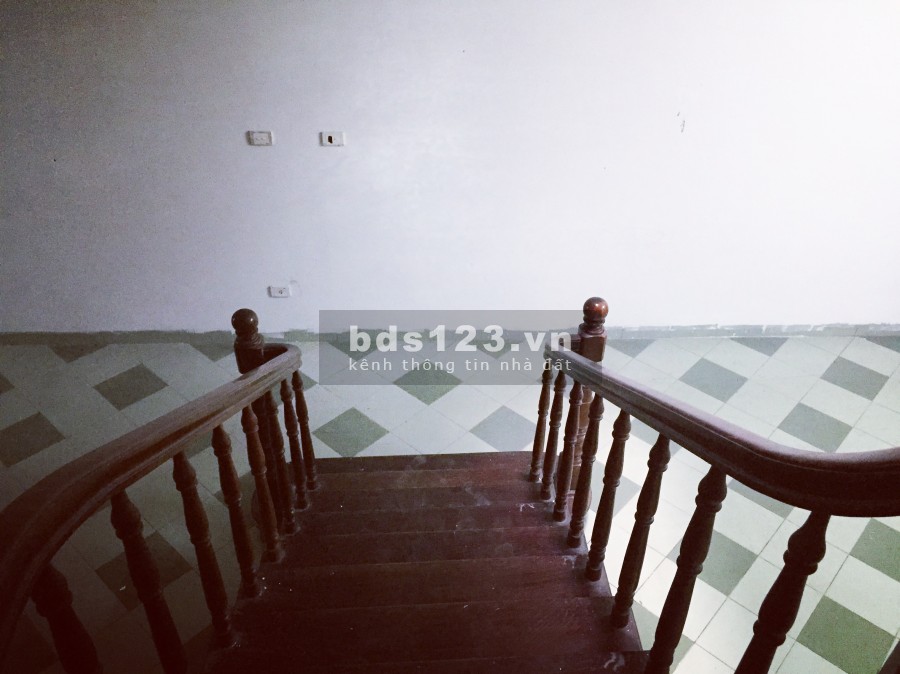 Bán nhà chính chủ 90m, mặt tiền 6m, đường An Dương Vương, quận Tây Hồ