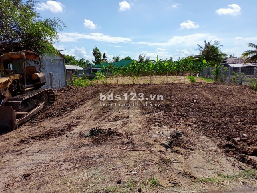 Bán đát mặt tiền đường 873B, Sơn Qui A, Tân Trung, TX Gò Công