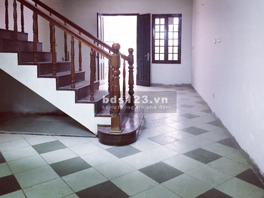 Bán nhà chính chủ 90m, mặt tiền 6m, đường An Dương Vương, quận Tây Hồ