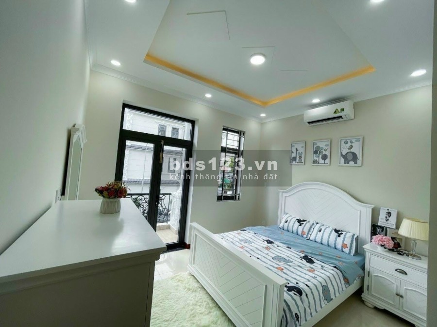 Nhà phố thương mại, kinh doanh tốt trung tâm Tp Dĩ An giá 1,3 tỷ (30%), sổ hồng riêng từng căn