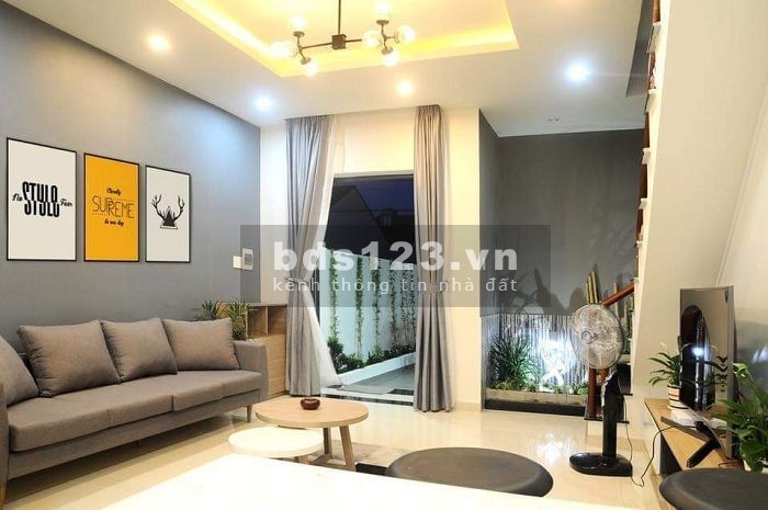 Cần bán gấp nhà nguyên căn mặt tiền đường Nguyễn Thị Thập gần chợ Tân Mỹ