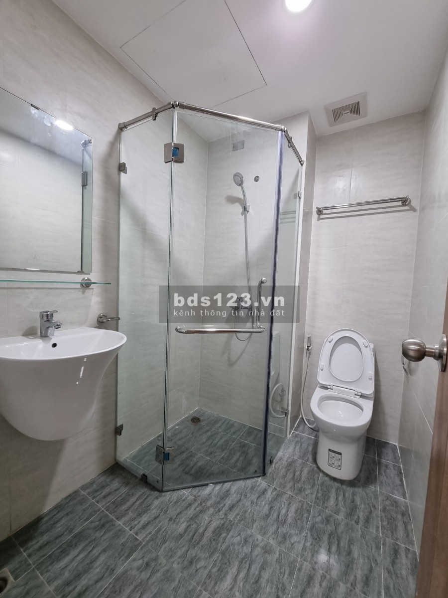 Cho thuê Bcon Miền Đông căn 1 pn, dt 42m2, giá chỉ 4.5 triệu/tháng, đặt cọc 1 tháng, lh 0903379605