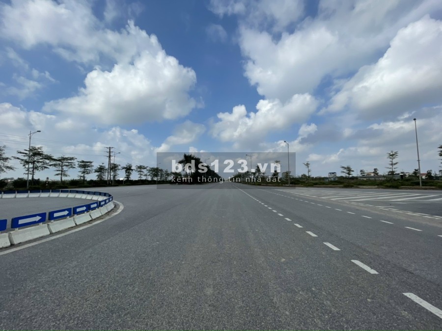 Mặt đường 69m giá chỉ hơn 28 triệu/m2, liên hệ xem đất 0799863888, đầu tư sinh lời giá tốt
