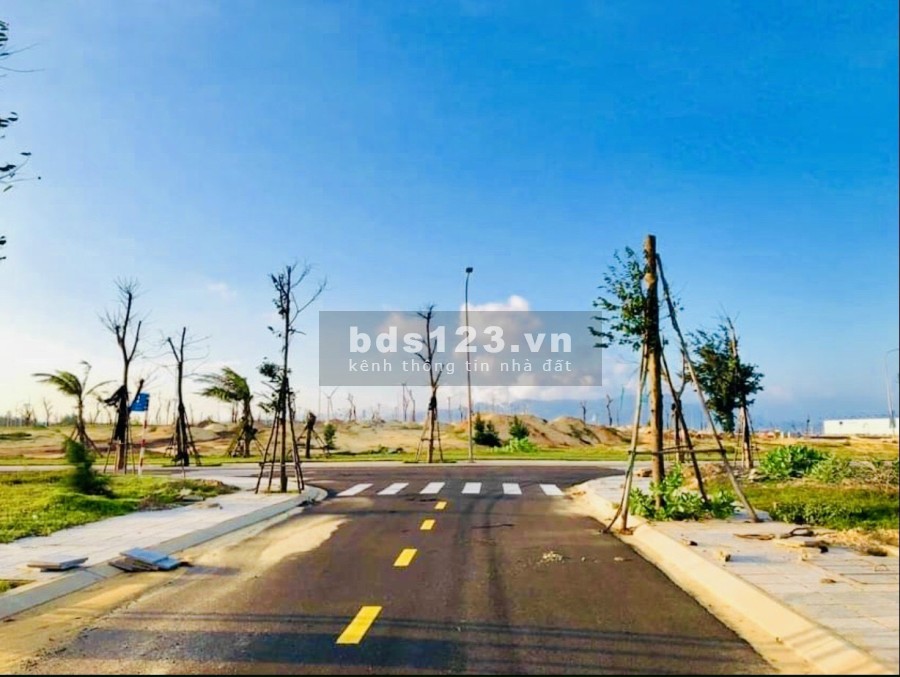 Chính chủ cần bán - Đất Biển Quy Nhơn giá bán chỉ 33 triệu/m2 sổ đỏ từng nền, giá tốt