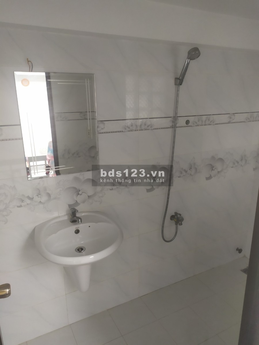 Cần cho thuê nhà nguyên căn kinh doanh spa, văn phòng,.. liên hệ 0962787423 giá 27 triệu/tháng