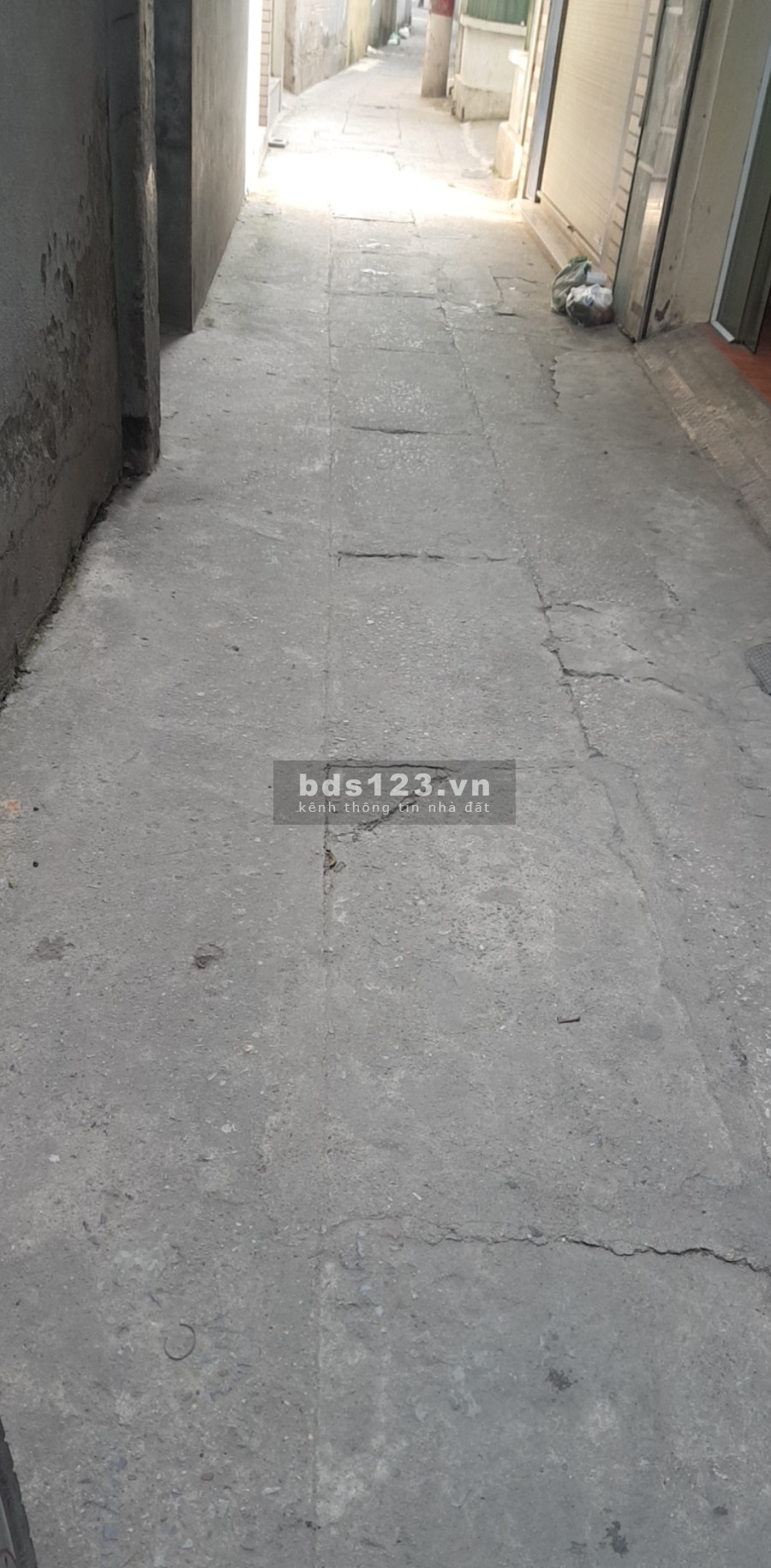Bán nhà nguyên căn chính chủ giá rẻ đẹp phố Nam Dư - Hoàng Mai giá 2.6 tỷ vào ở luôn