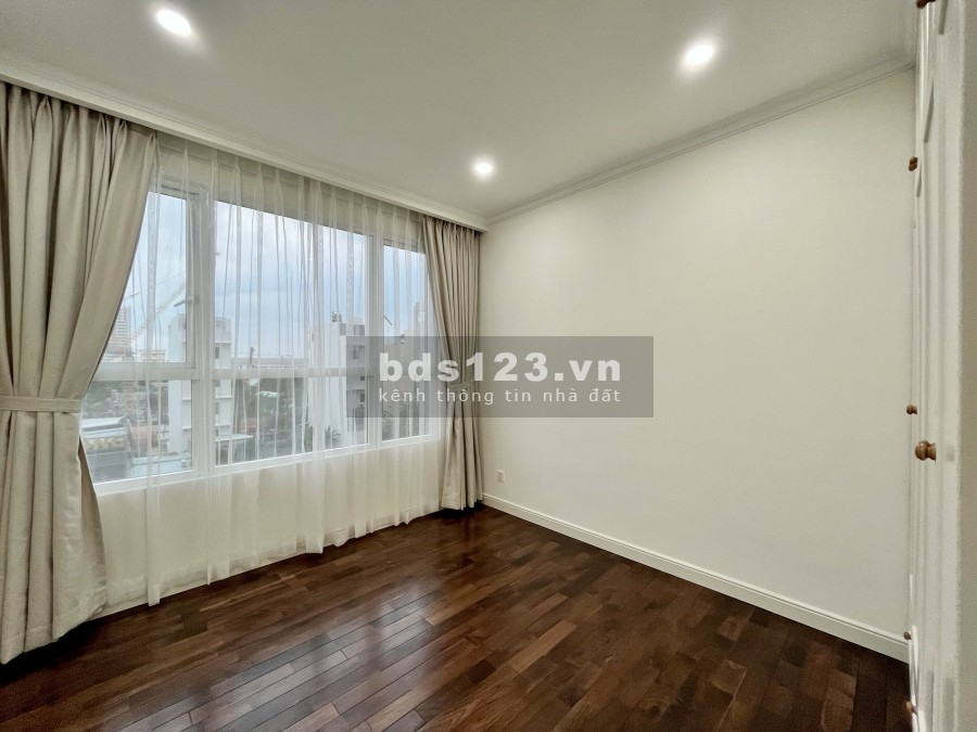 Cần bán căn hộ Duplex thông tầng 5 phòng ngủ cao cấp đã có sổ hồng, pháp lý chuẩn