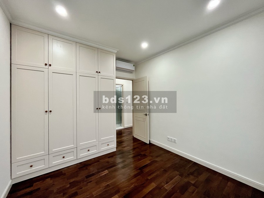 Cần bán căn hộ Duplex thông tầng 5 phòng ngủ cao cấp đã có sổ hồng, pháp lý chuẩn