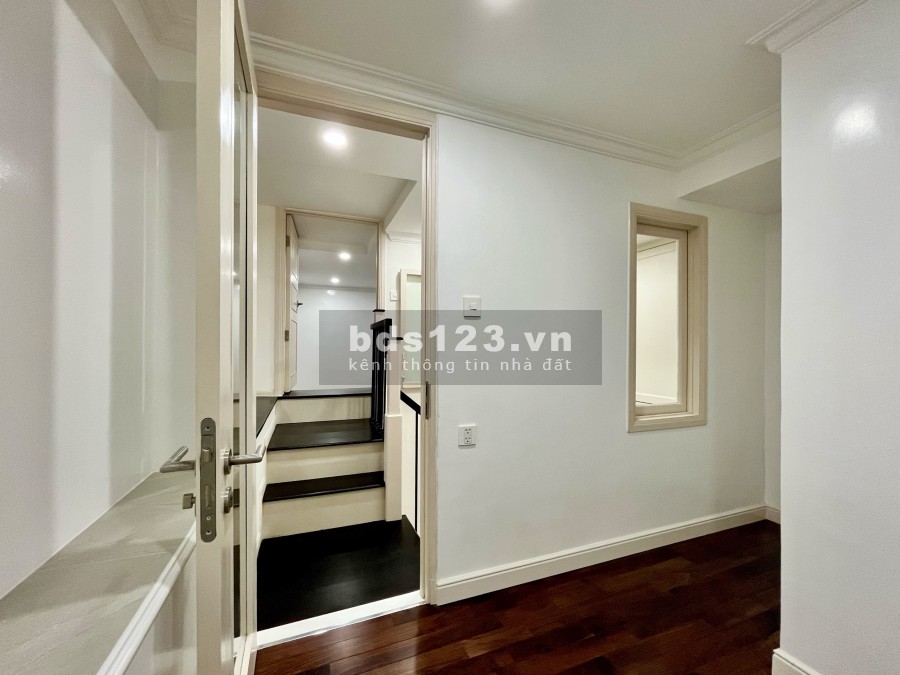 Cần bán căn hộ Duplex thông tầng 5 phòng ngủ cao cấp đã có sổ hồng, pháp lý chuẩn