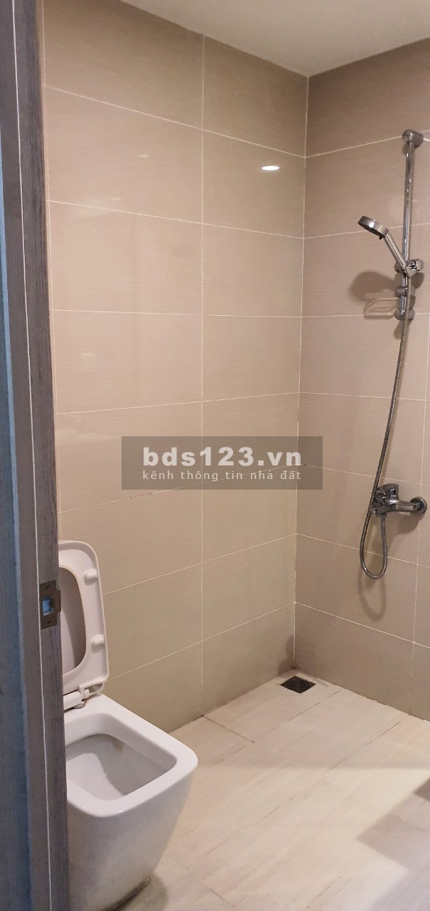 Nhà đẹp cần bán 2PN, 2WC, 70m2, Cc Golden Mansion view Hồ bơi cực thoáng, chỉ 3.88 tỷ nhận nhà ngay