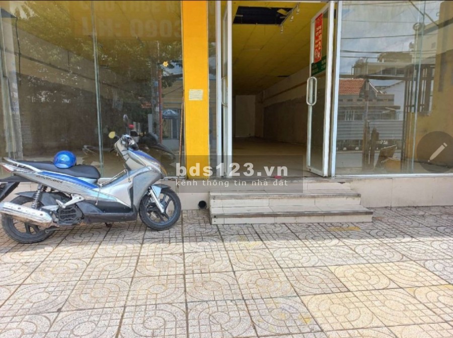 Cho thuê nhà diện tích 10x23 mặt tiền đường lớn Quận 7 giá cho thuê 32 triệu/tháng