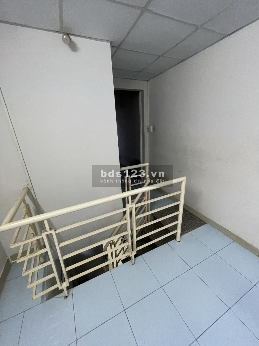 Nhà thuê căn góc 5/36/127 Mễ Cốc F15 Quận 8 giá 3.5 triệu/tháng, lh 0907210060