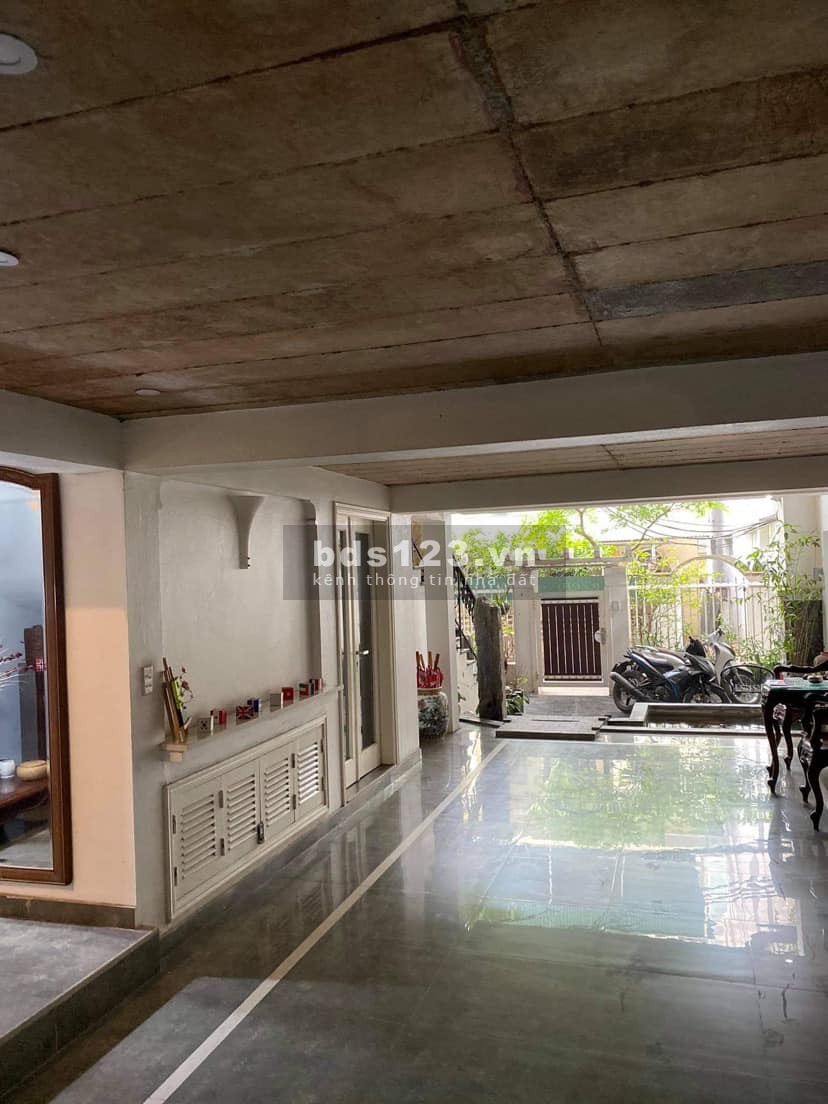 Bán nhà phố đẹp Đặng Thai Mai- Tây Hồ có 10 tầng THANG MÁY, MT9.5m, giá 80 tỷ - SĐCC.