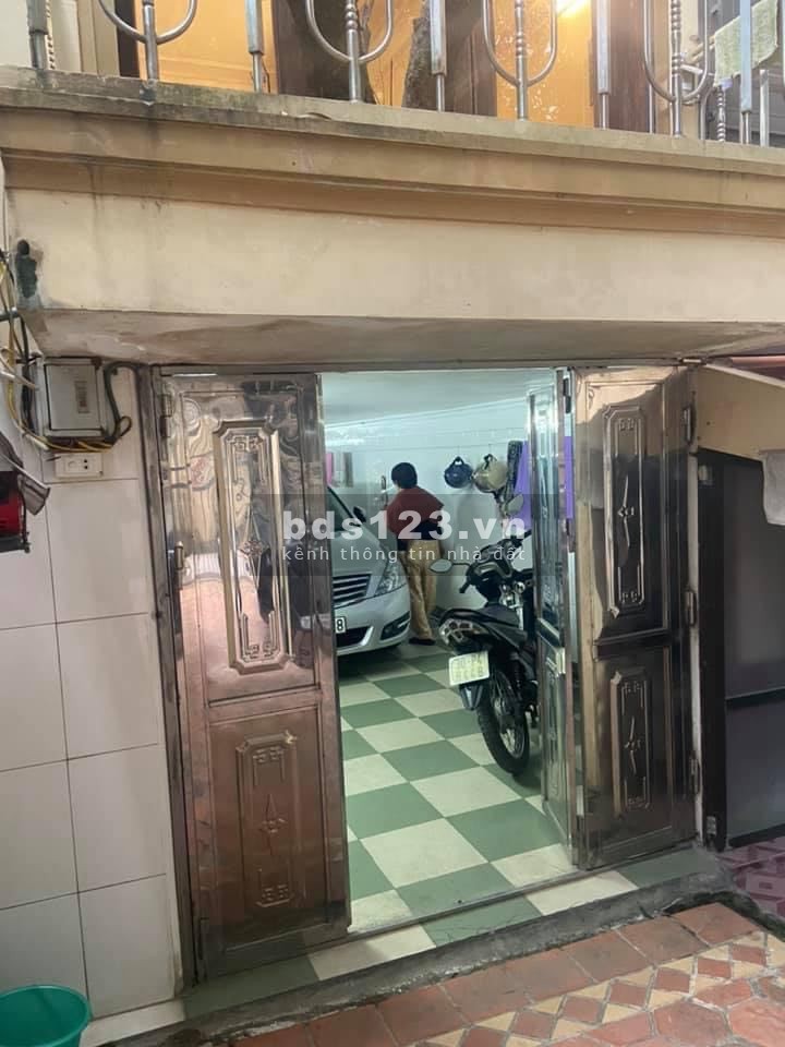 Cần bán nhà mặt phố Bạch Đằng, Hai Bà Trưng diện tích sử dụng 110m2, 5 tầng, 11 tỷ.