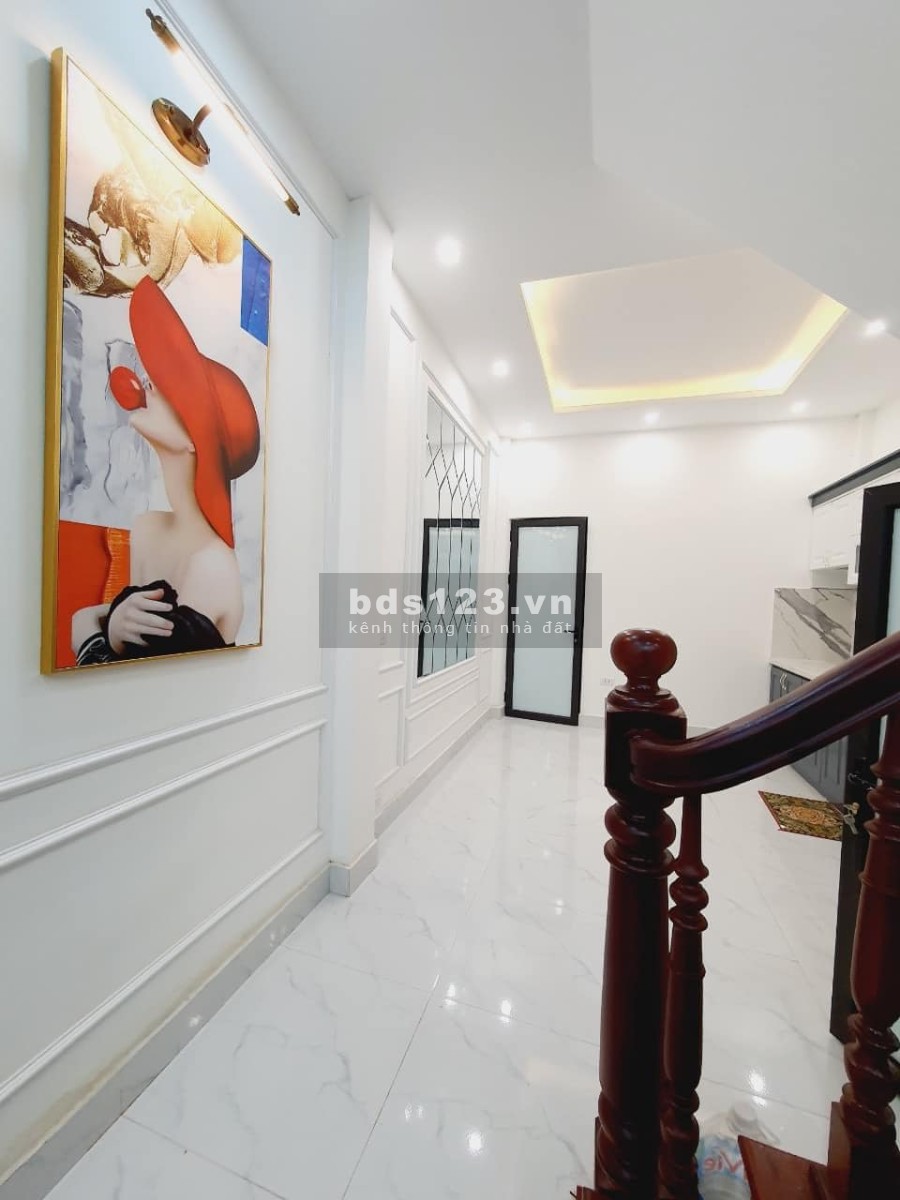 Quận Long Biên, phố Ngọc Thuỵ nhà đẹp lung linh, dtsd 37m2, 4 tầng đúc liên hệ 0972263245