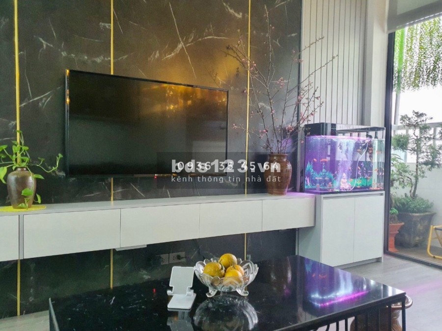 Cần bán Căn hộ 81m2 toà D chung cư VOV Mễ Trì Plaza đã làm nội thất siêu đẹp, sổ đỏ chính chủ