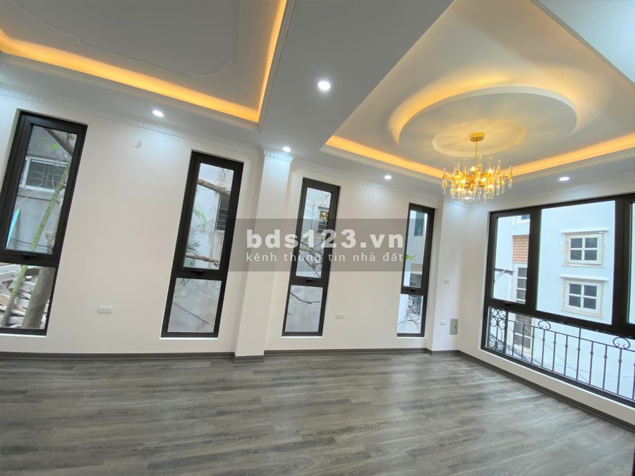 Bán nhà Vũ Phạm Hàm diện tích sử dụng 45m2 đúc 5 tầng 10m ngõ giá bán 5,2 tỷ