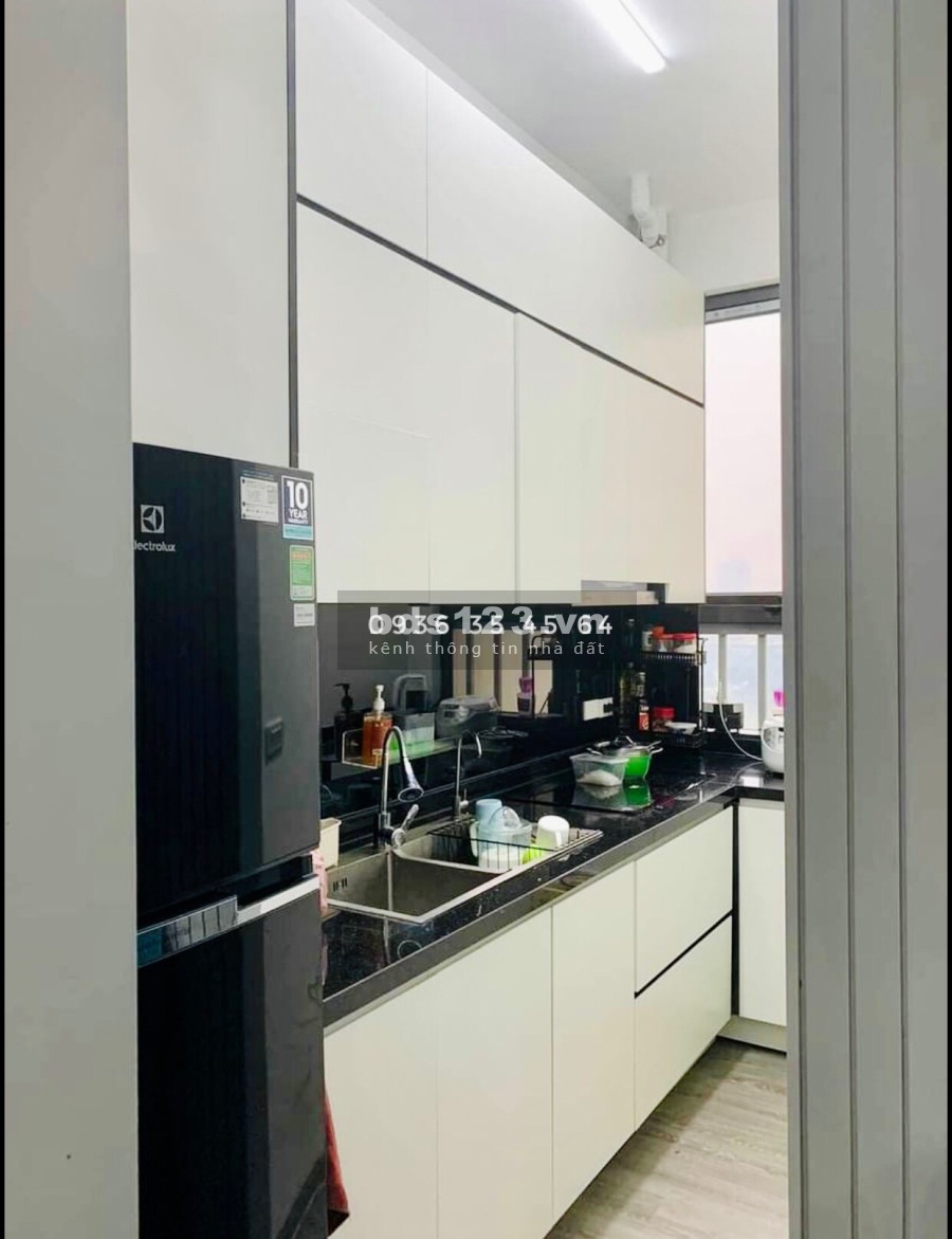 Cần bán Căn hộ 81m2 toà D chung cư VOV Mễ Trì Plaza đã làm nội thất siêu đẹp, sổ đỏ chính chủ