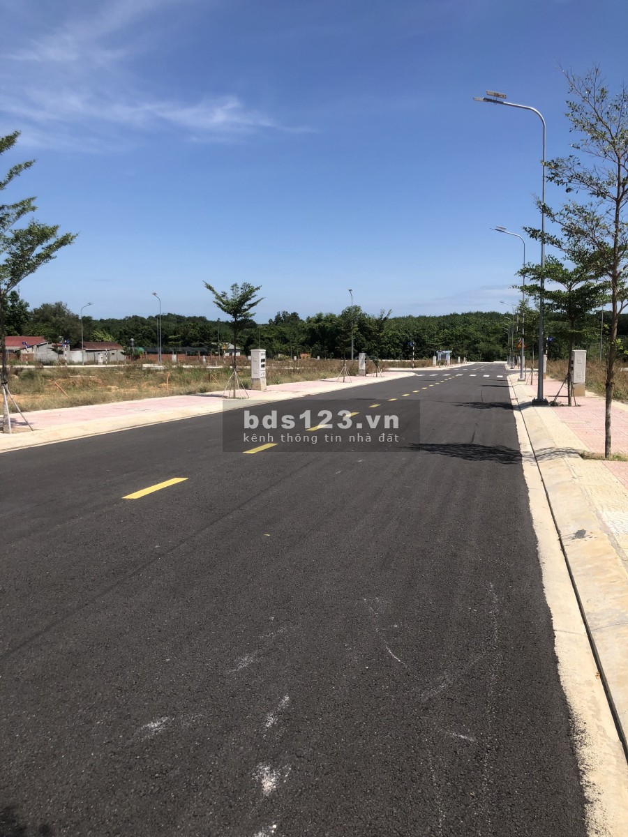 Đất nền vị trí đẹp khu dân cư, xe vào tận đất cách khu công nghiệp VSIP3 3km