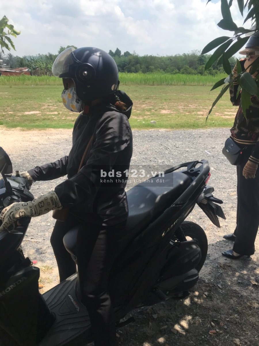 Bán gấp lô đất mặt tiền thị trấn Bến Cầu, huyện Bến Cầu, sổ hồng riêng, lh 0914165157