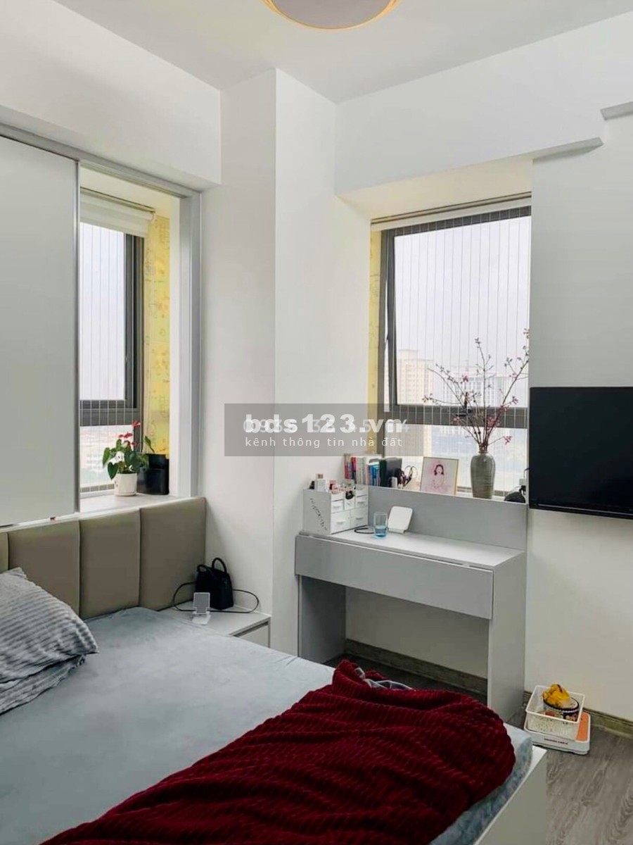 Cần bán Căn hộ 81m2 toà D chung cư VOV Mễ Trì Plaza đã làm nội thất siêu đẹp, sổ đỏ chính chủ