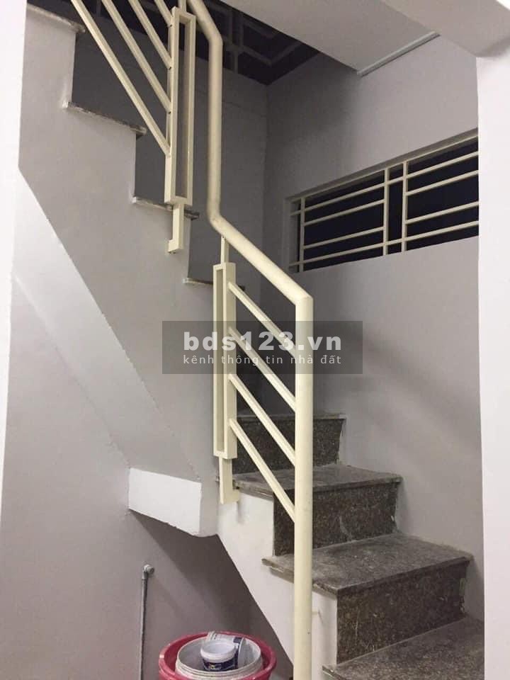 Nhà thuê căn góc 5/36/127 Mễ Cốc F15 Quận 8 giá 3.5 triệu/tháng, lh 0907210060
