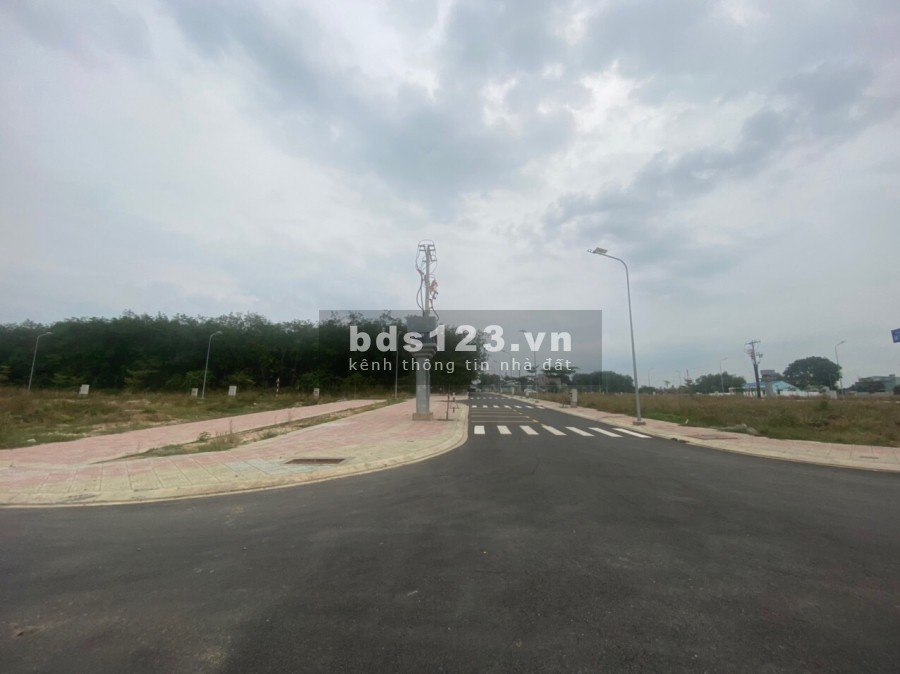 Đất nền vị trí đẹp khu dân cư, xe vào tận đất cách khu công nghiệp VSIP3 3km