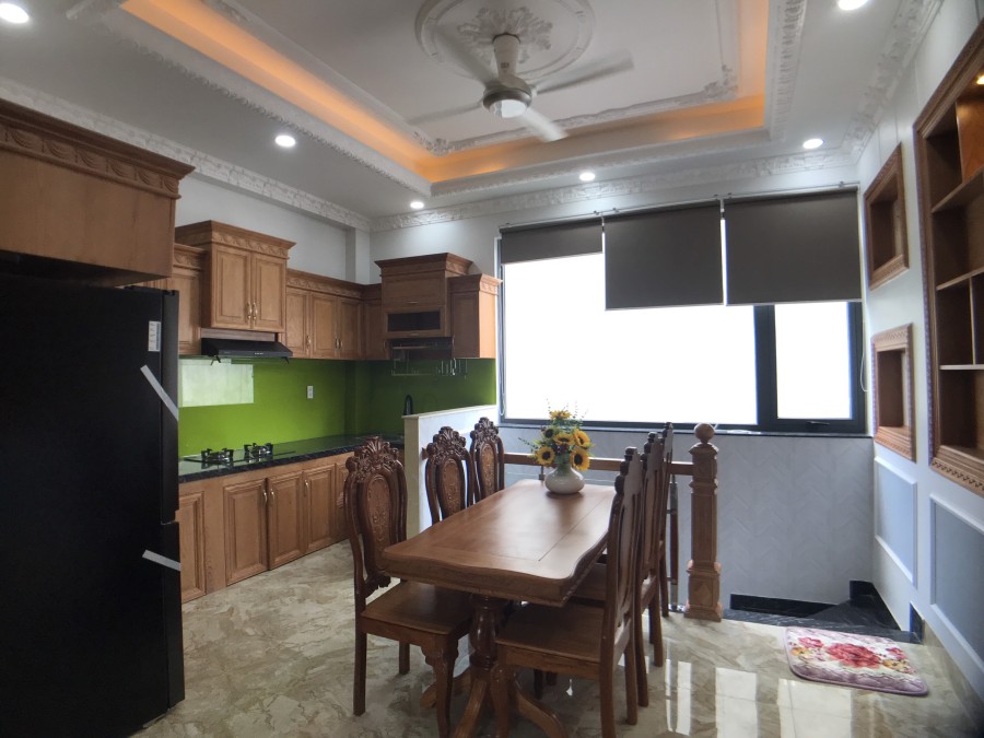 Bán nhà mới mặt tiền 22m thuộc phường Bình An, Dĩ An, giá 5,8 tỷ, 68m2x4T, gara để ô tô rộng rãi