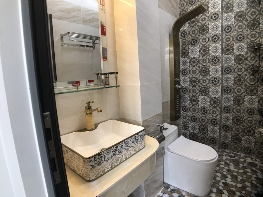 Bán nhà mới mặt tiền 22m thuộc phường Bình An, Dĩ An, giá 5,8 tỷ, 68m2x4T, gara để ô tô rộng rãi