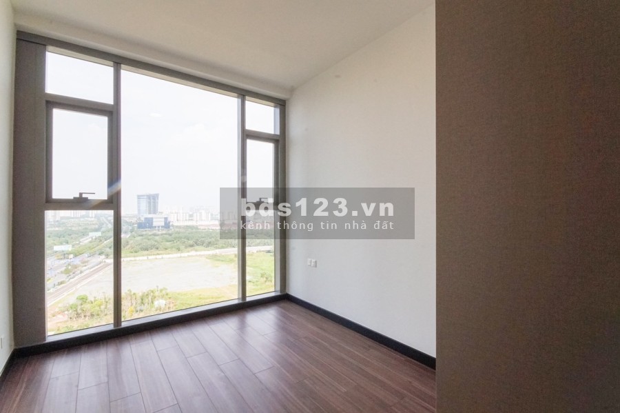 Căn hộ Empire City cần bán. Tầng trung, view 1 phần sông Sài Gòn, giá tốt đầu tư