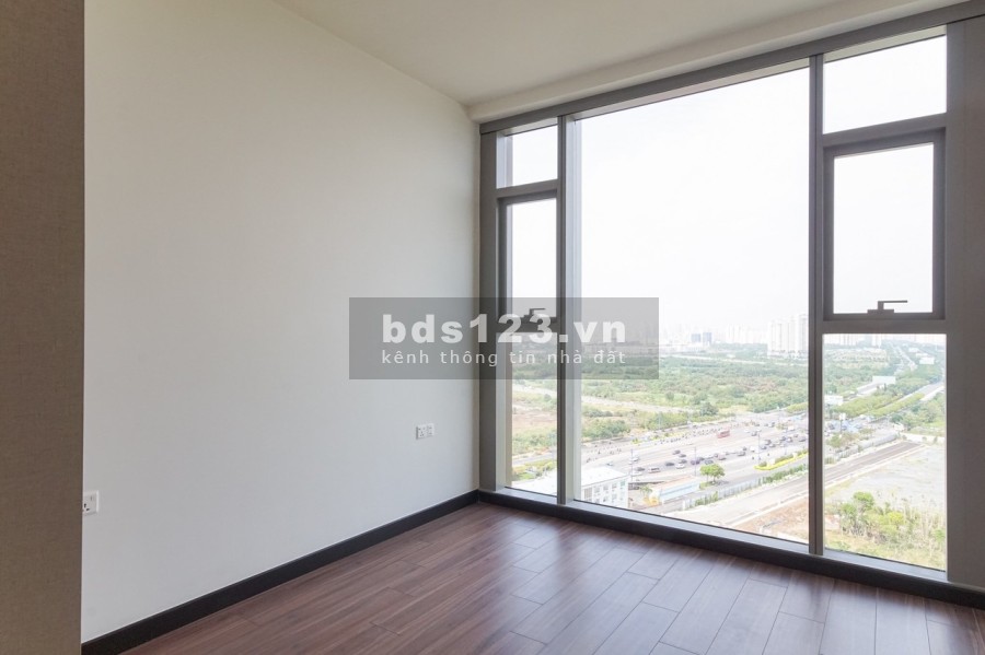 Căn hộ Empire City cần bán. Tầng trung, view 1 phần sông Sài Gòn, giá tốt đầu tư