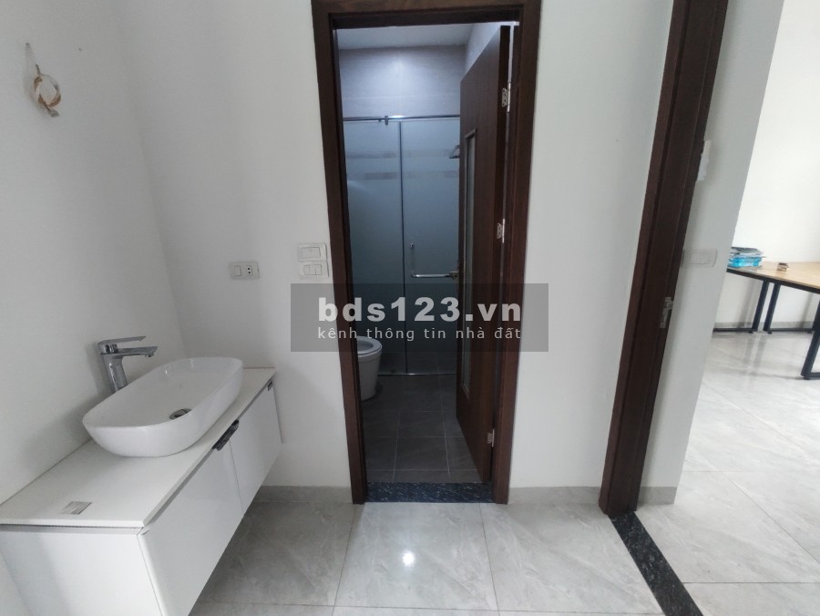 Chính chủ Cho thuê shophouse đã hoàn thiện mặt đường 52m giá 25tr/th Vinhomes Oceanpark gia lâm HN