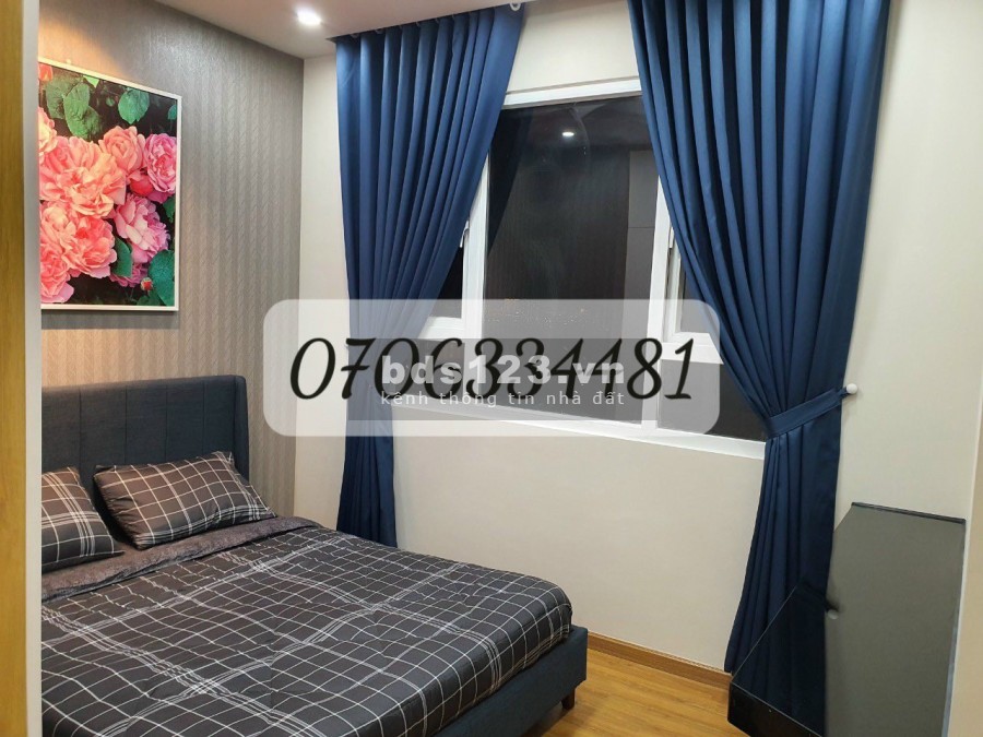 Bán căn hộ diện tích sư dụng 62m2 view hồ bơi giá 1.7 tỷ, liên hệ: 0706334481