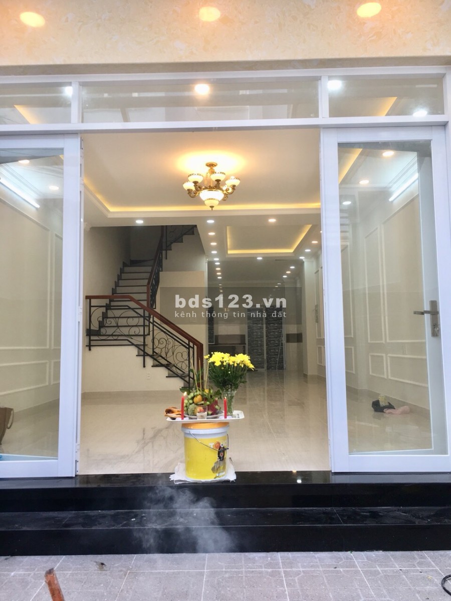 Bán nhà Quận 8 đường Dương Bá Trạc, Dạ Nam sổ hồng riêng, giao nhà ngay, khu dân trí